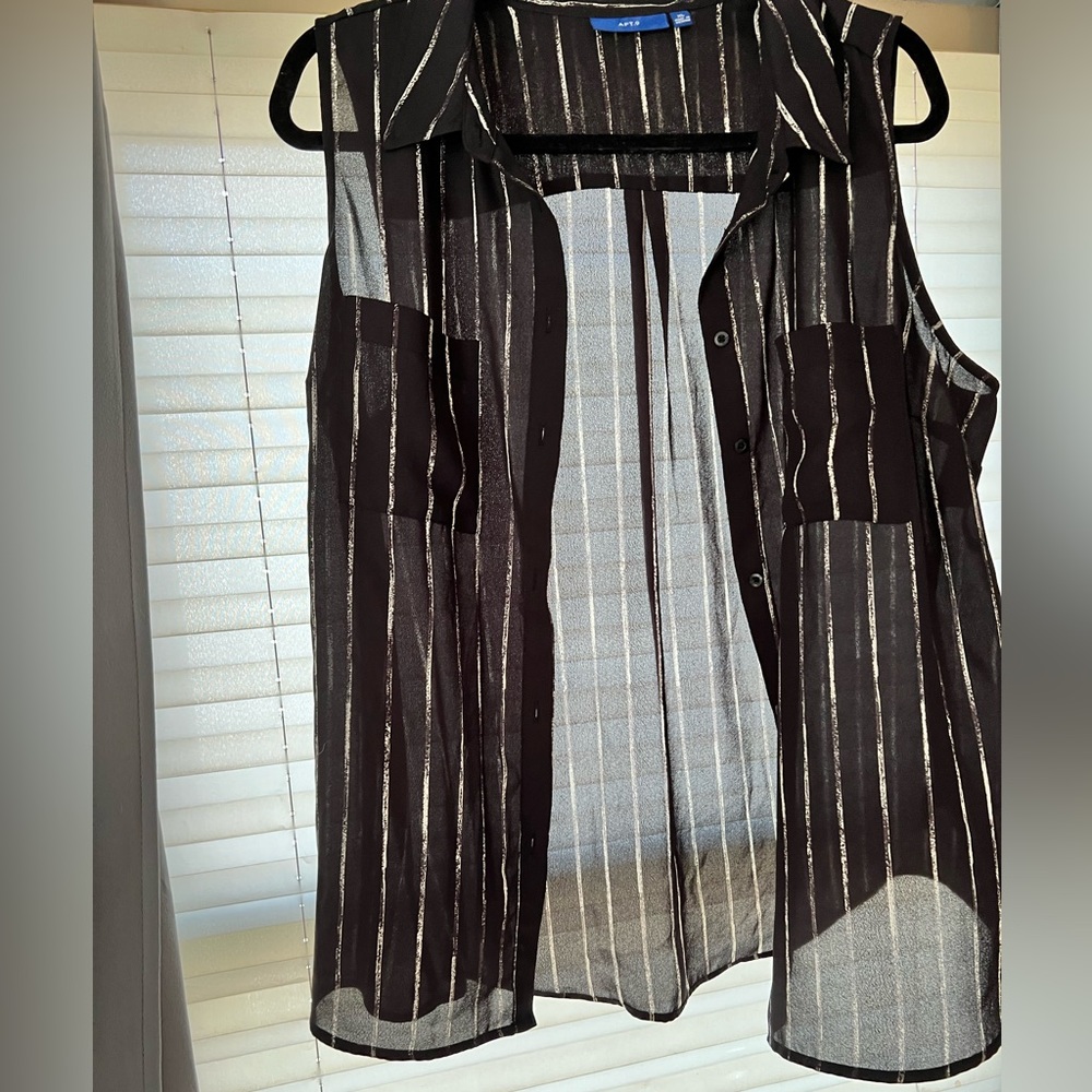 Black & White Striped Button-Up Tank Size XL